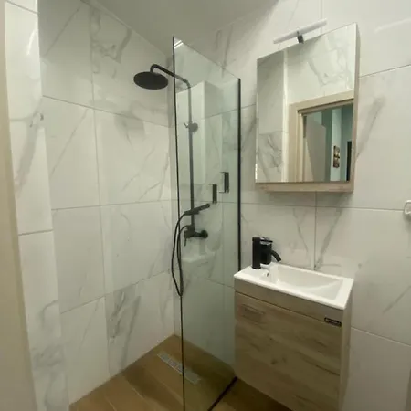 Treasure Box _aristotelous Square_ *